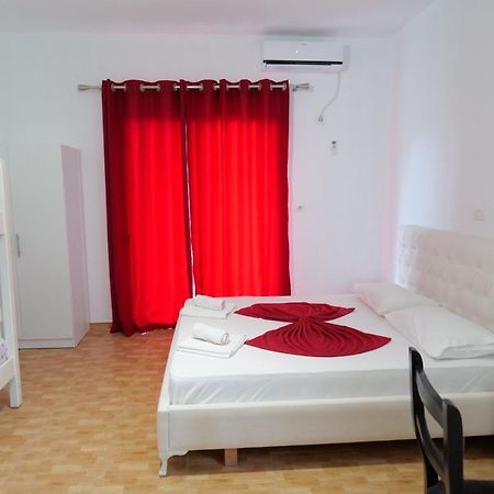 Vila Relax Ksamil Ngoại thất bức ảnh