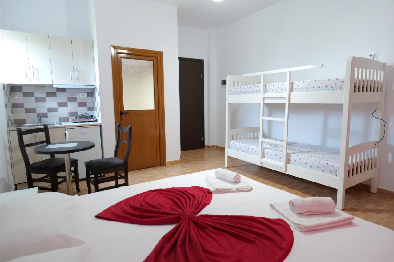 Vila Relax Ksamil Ngoại thất bức ảnh