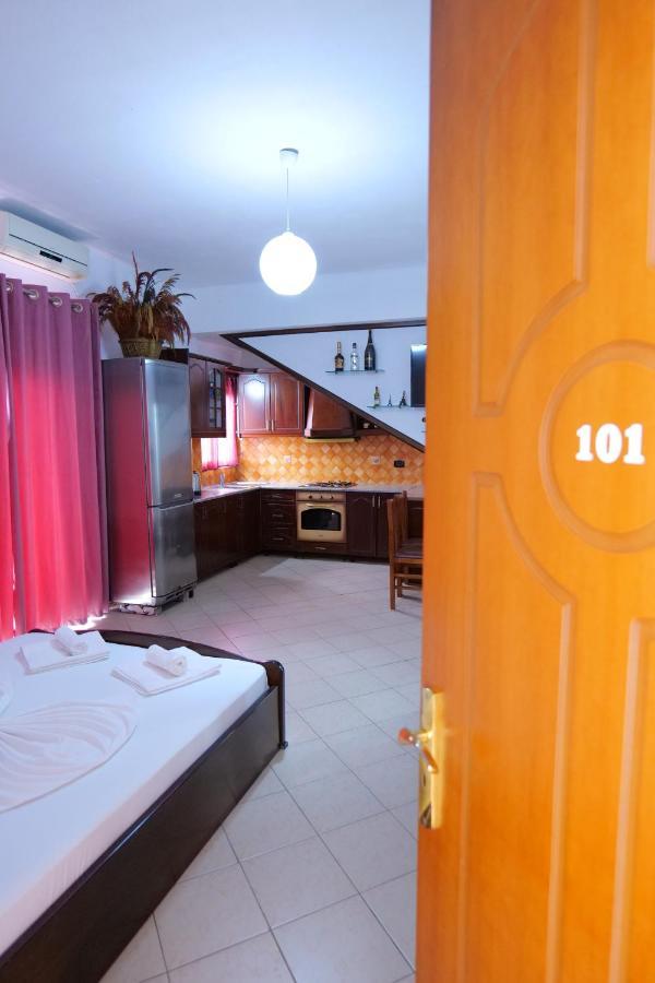 Vila Relax Ksamil Ngoại thất bức ảnh
